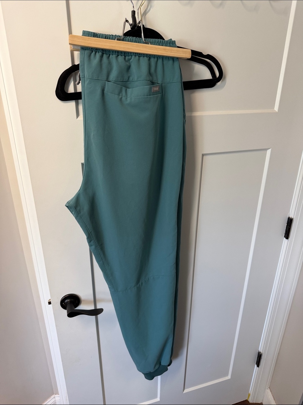 Figs Men's Teal Jogger Pants
